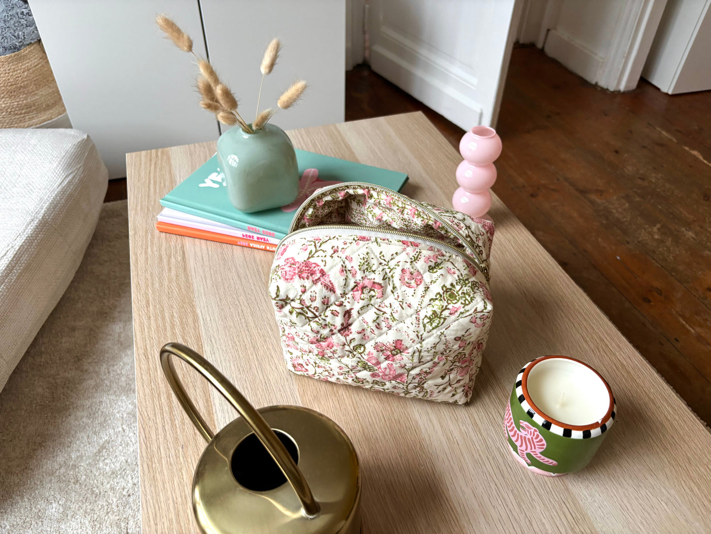 Trousse de toilette en tissu matelassé fleuri écru et rosé Maisonlili