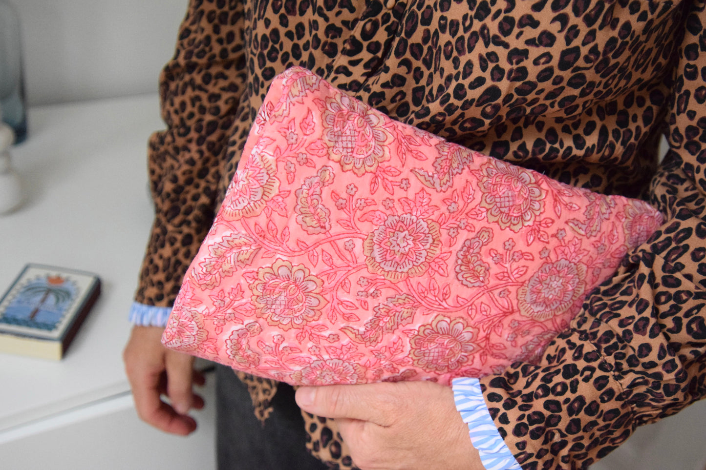 Housse à livre en tissu matelassé fleuri aux motifs corail - Maisonlili