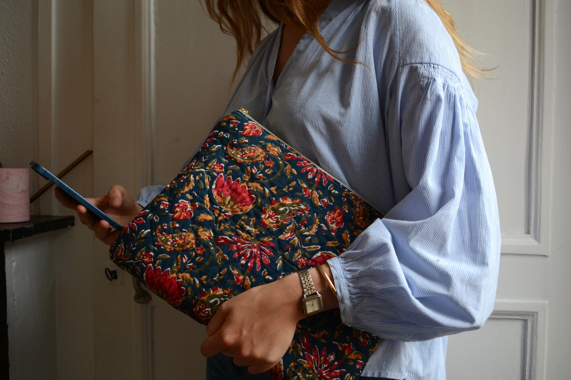 Housse pour ordinateur 13 pouces en tissu fleuri et matelassé rouge et bleu marine - Maisonlili