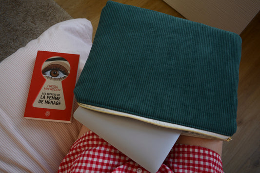 Housse pour ordinateur 13 pouces en velours côtelé vert sapin, intérieur en toile de jouy - Maisonlili