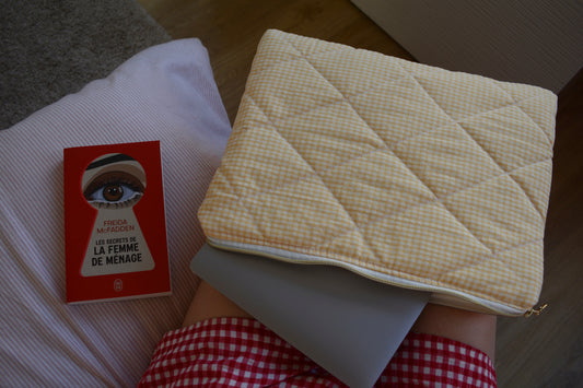 Housse pour ordinateur 13 pouces en vichy jaune, intérieur uni jaune - Maisonlili