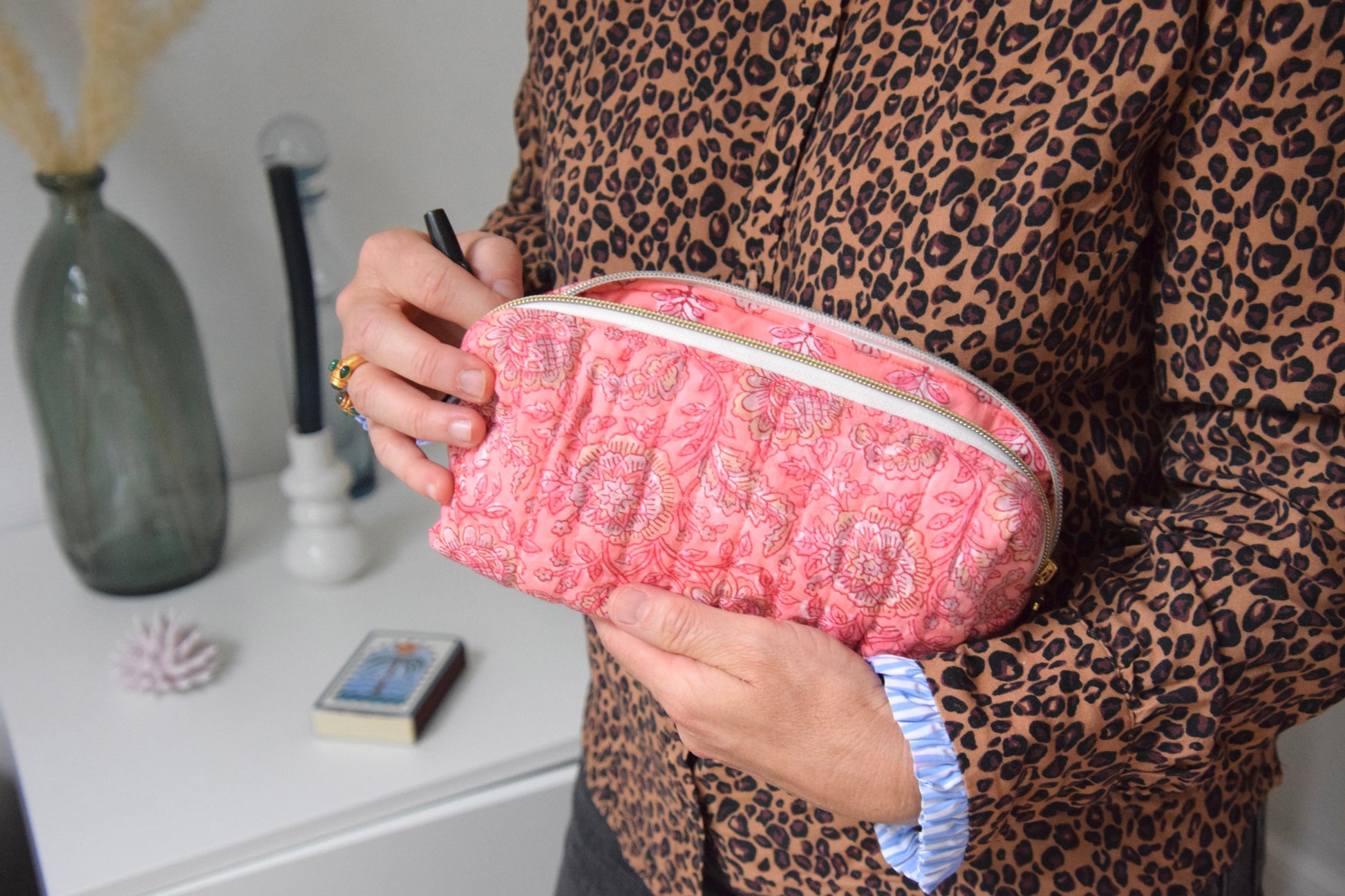 Trousse scolaire en tissu matelassé aux motifs corail - Maisonlili